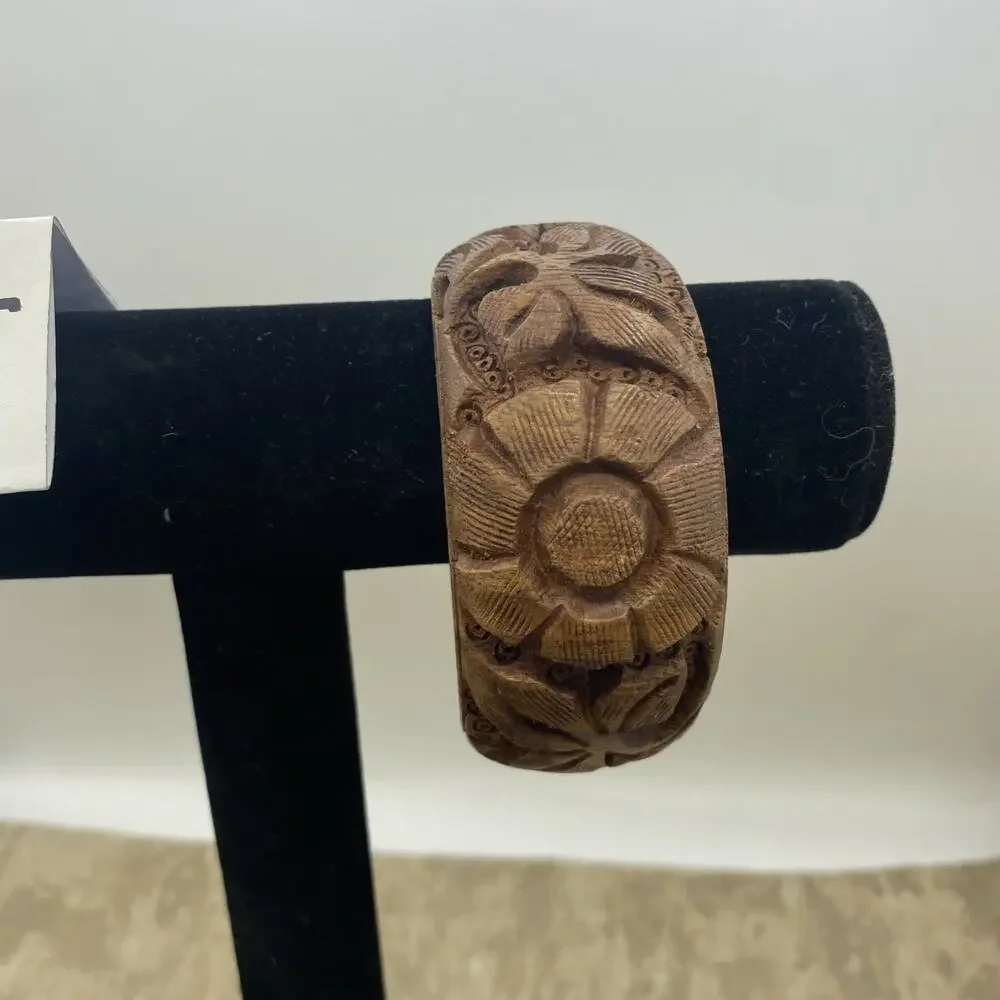 Vintage Wooden Carved Floral Vines Design Bangle Bracelet 2.75” Diameter